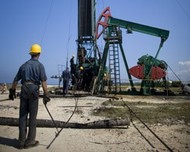 Американская нефть перешагнула уровень $90