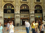 McDonald&#039;s выселили из центра Милана